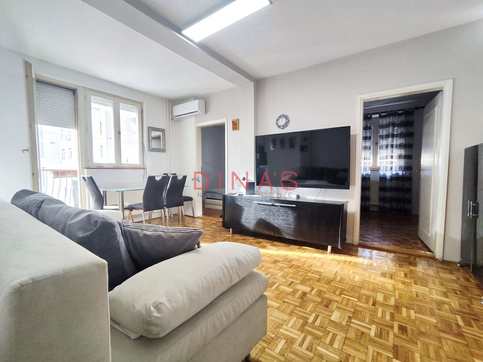 CENTAR NS, NOVI SAD, 1017000