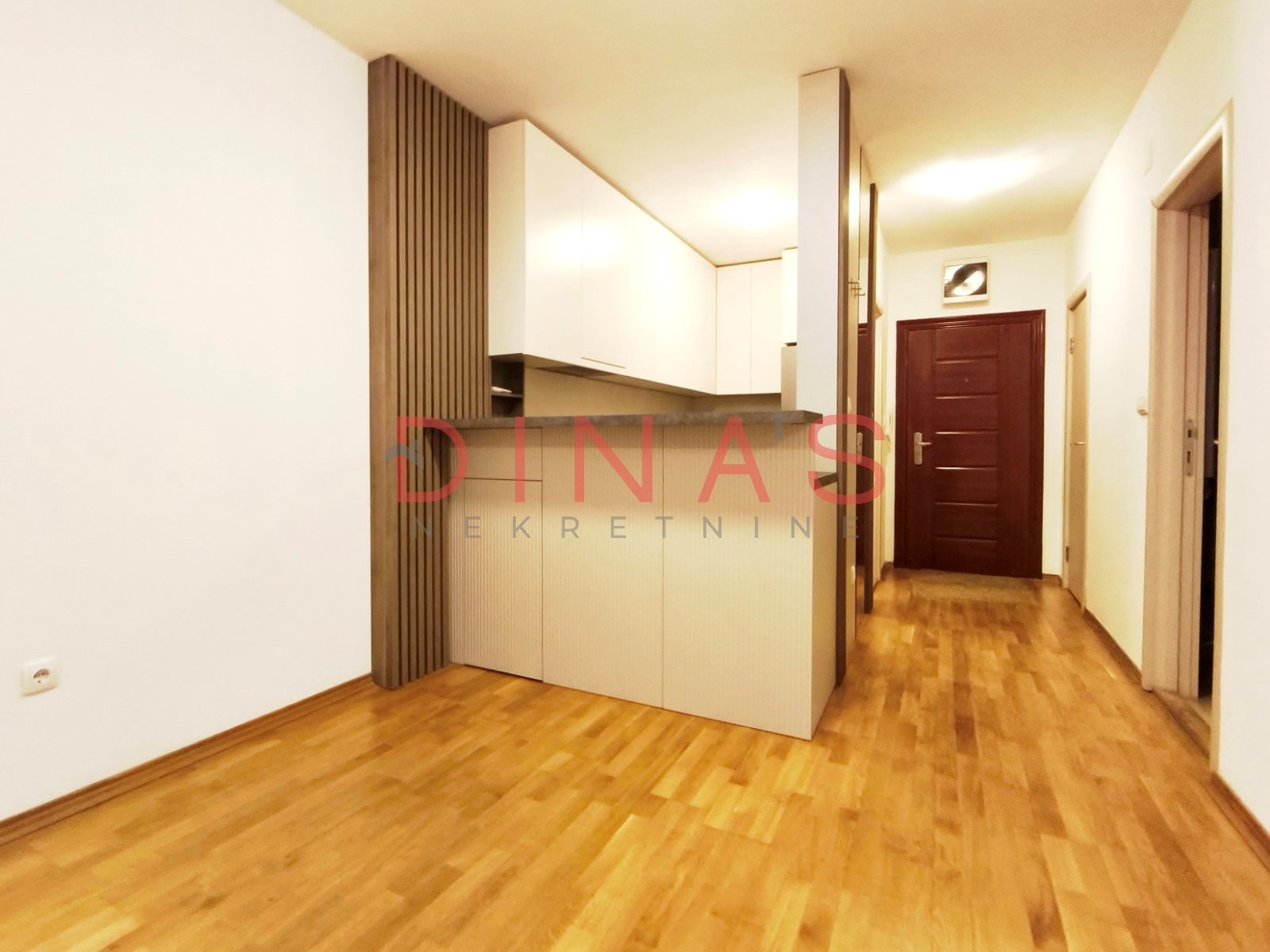 CENTAR NS, NOVI SAD, 9115711