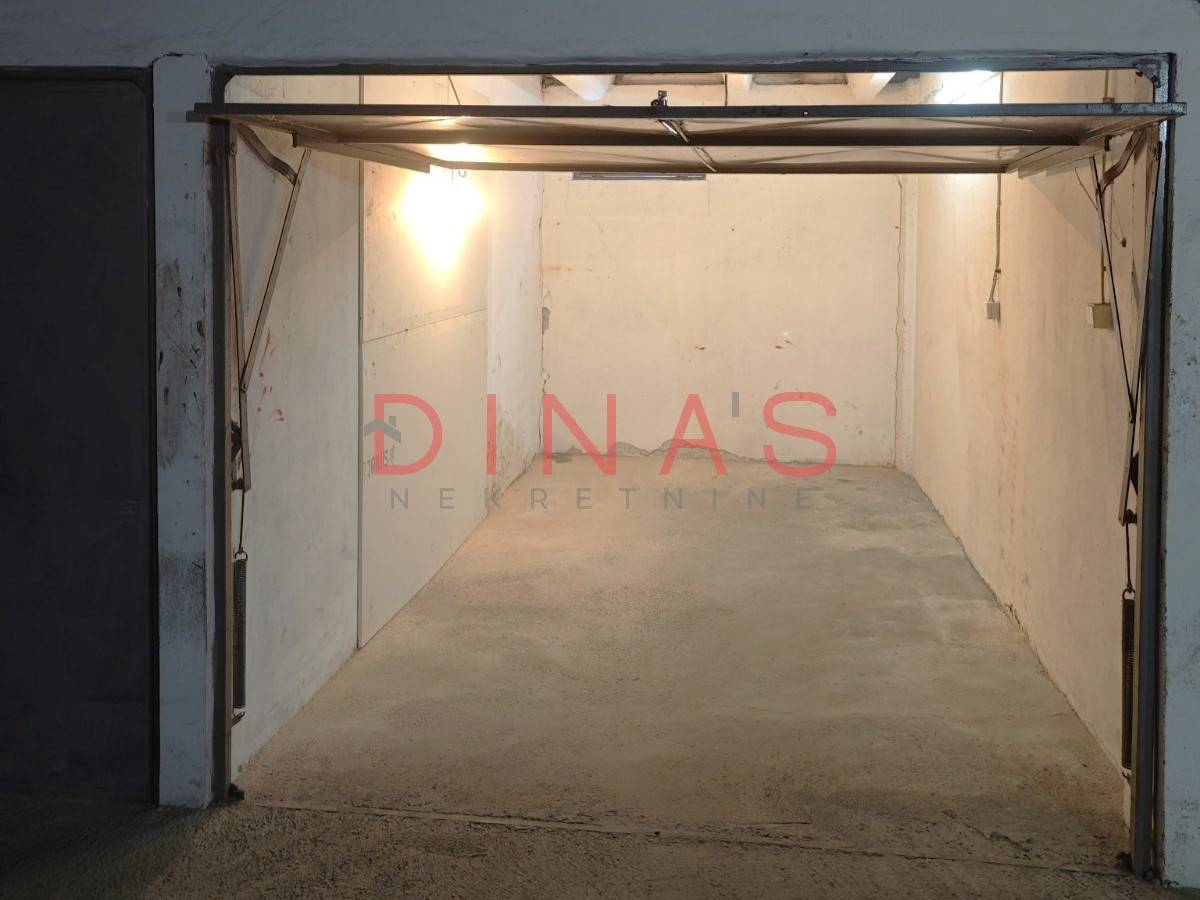 CENTAR NS, NOVI SAD, 9116994