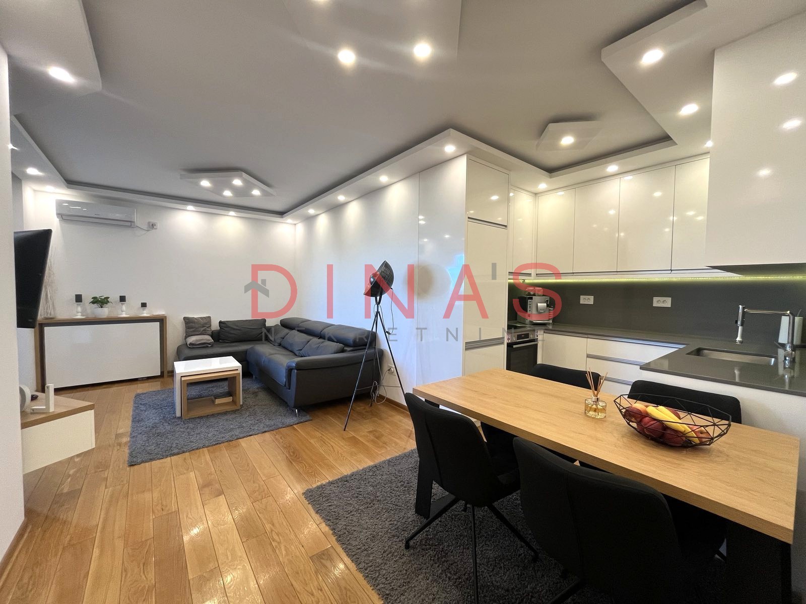 GRBAVICA, NOVI SAD, 9117155